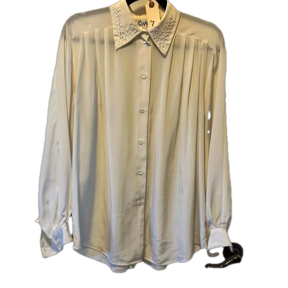 7. Vintage Como Ivory Long Sleeve Blouse - Picture 1 of 6